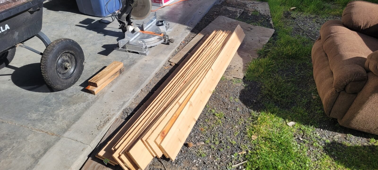 Inexpensive lumber to build birdhouses.